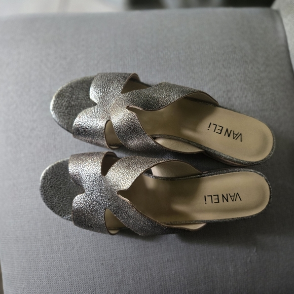 VANELLI Horus Metallic Slide On Sandals - Picture 2 of 8